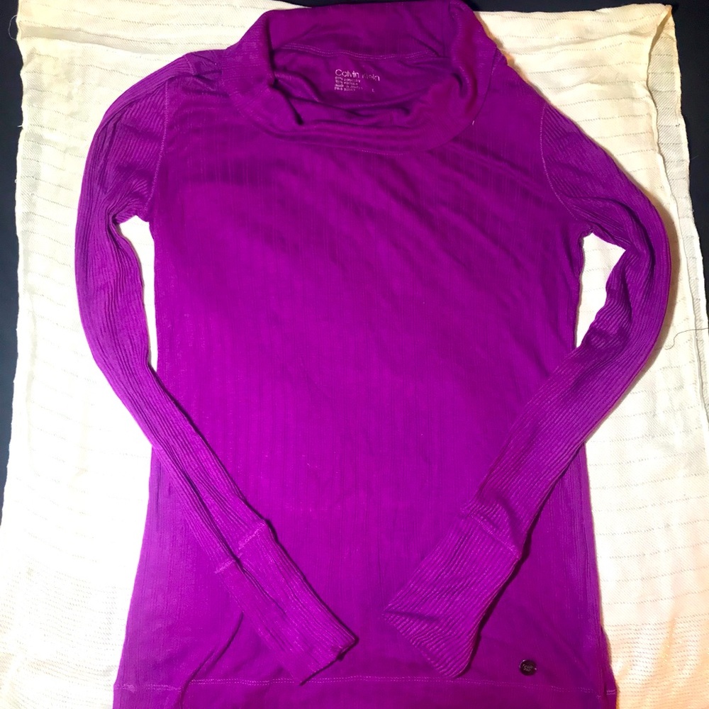 Used Calvin Klein turtleneck top